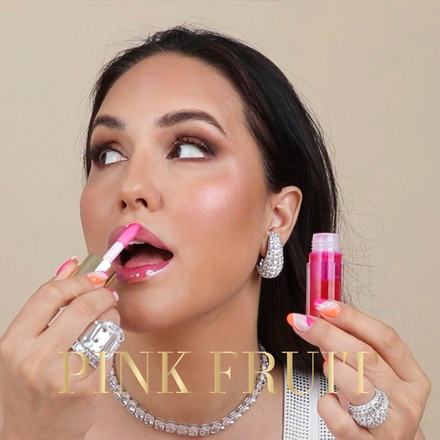 La PIEL Juicy Lips Pink Fruit Lip Oil Crnokosa Model Nanosenje